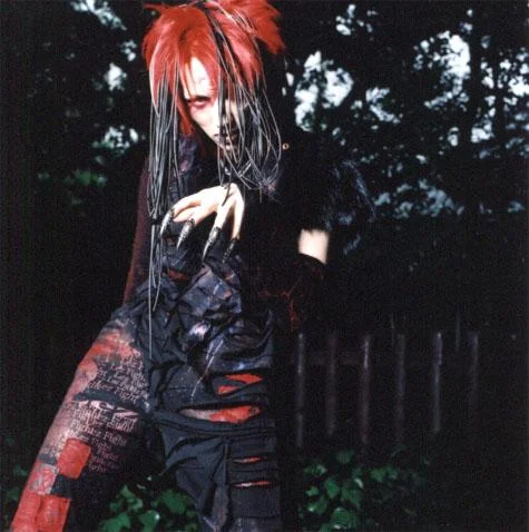 shunphotoset04lk3-1.webp
