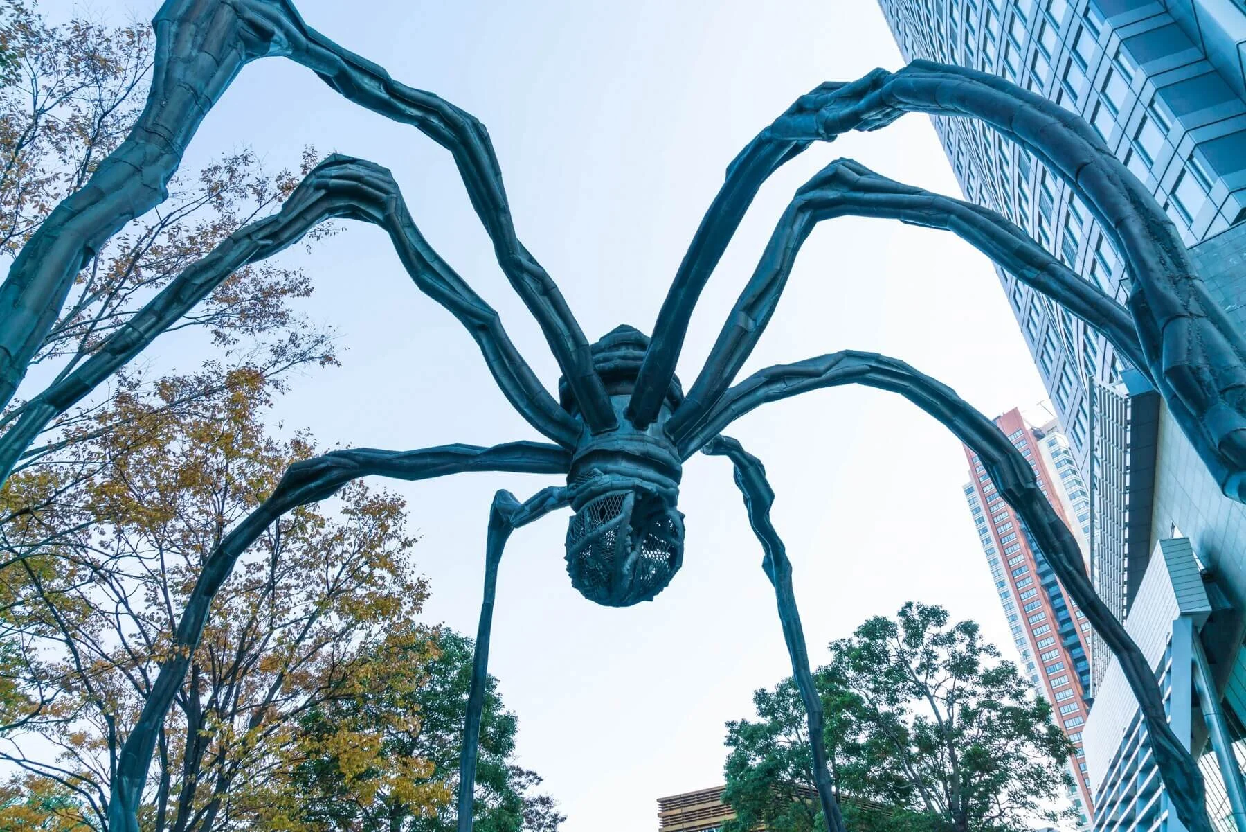 The Maman spider sculpture outside the Roppongi Hills Mori Tower