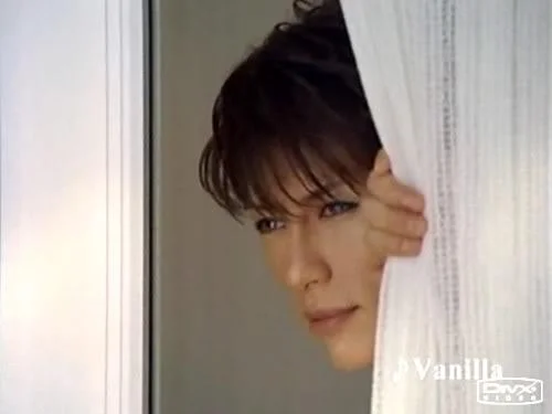 TakanoYuri1_2-1.webp