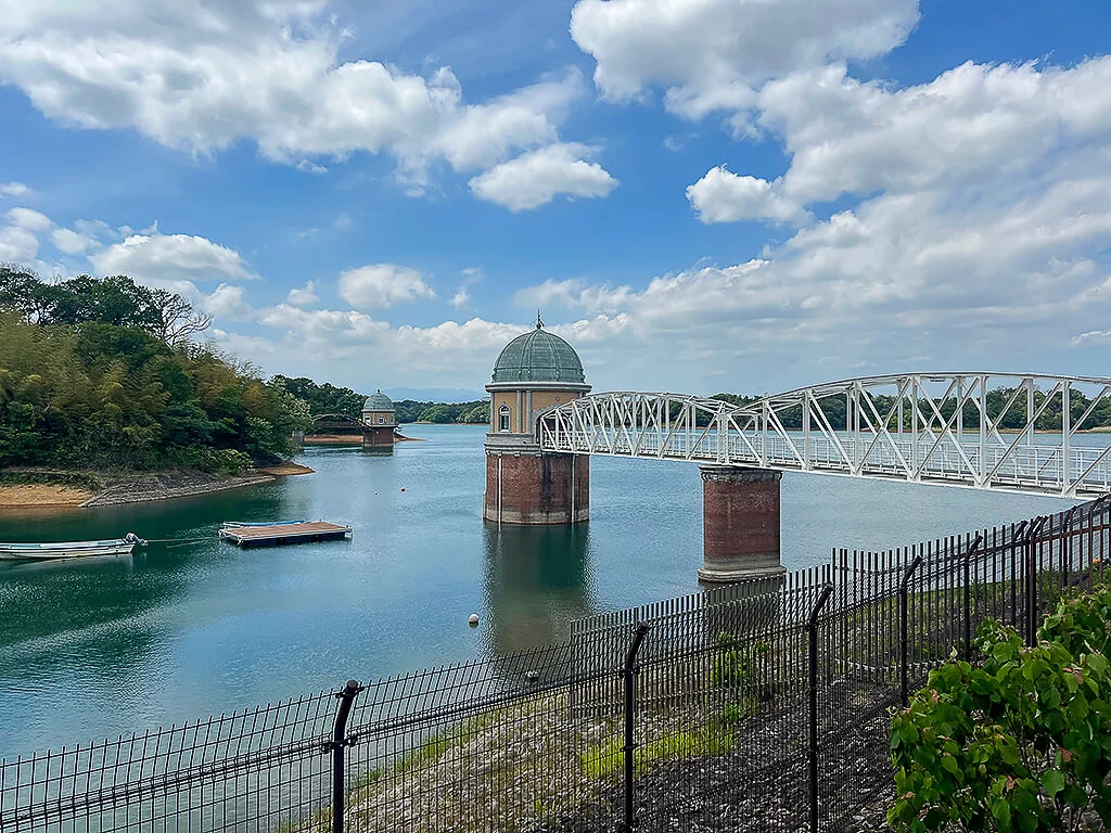 The water reservoir at Lake Tama