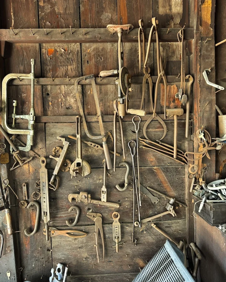 tools.JPG