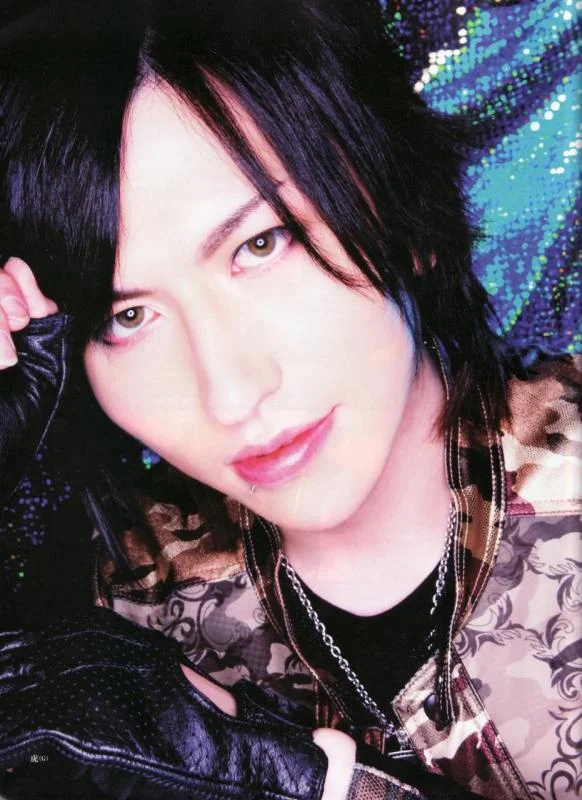 tora14-1.webp