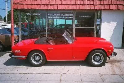 TriumphTR6-1.webp