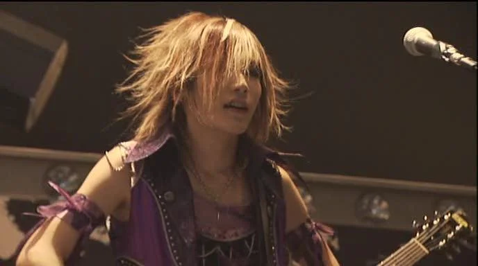 vlcsnap1482004-1.webp
