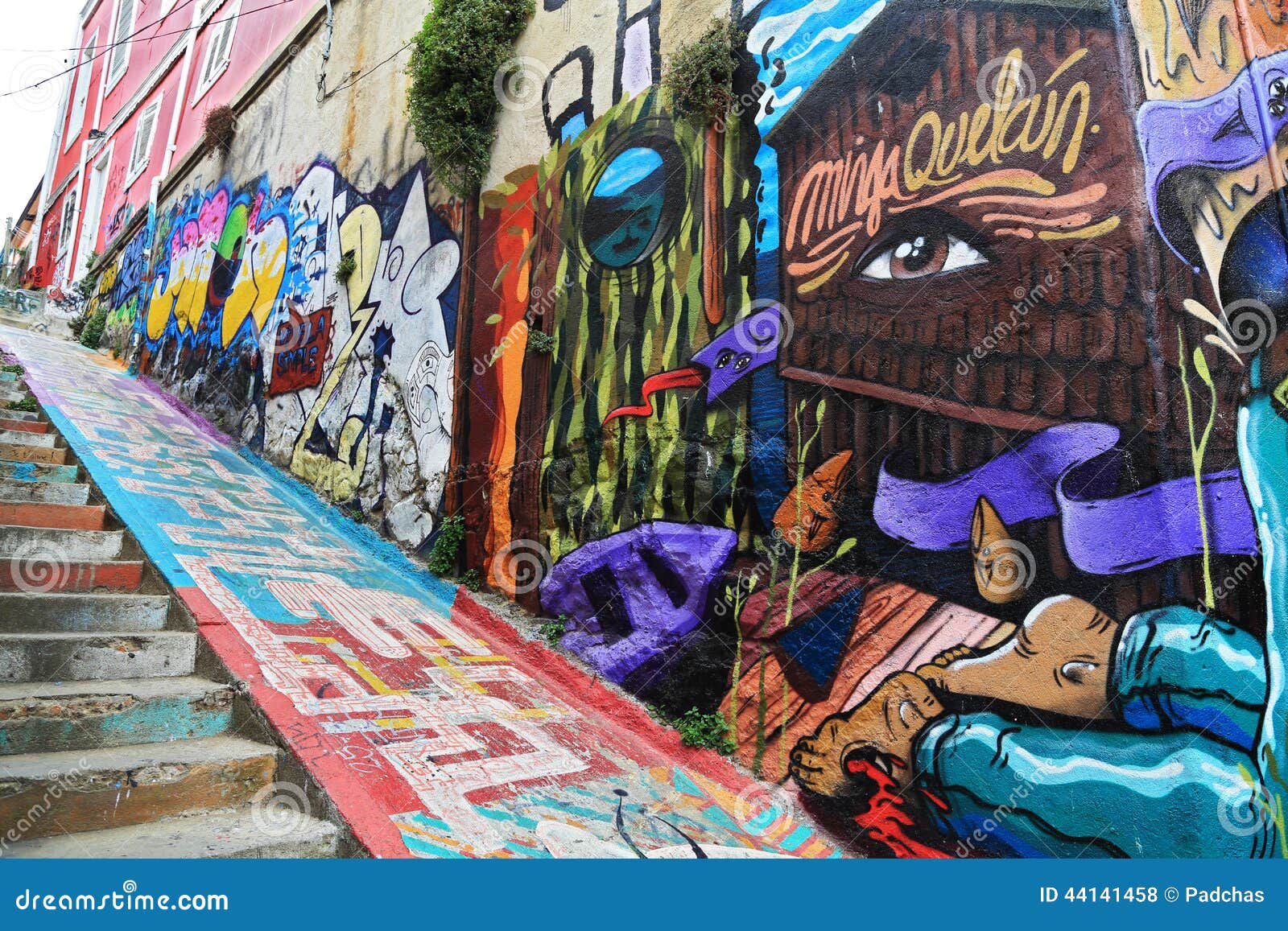wall-stair-graffiti-valparaiso-chile-city-44141458.jpg