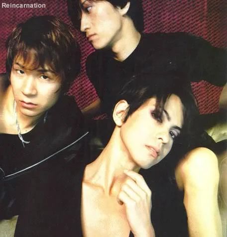 yaoi18-1.webp