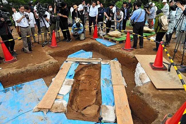 yayoi-coffin.webp