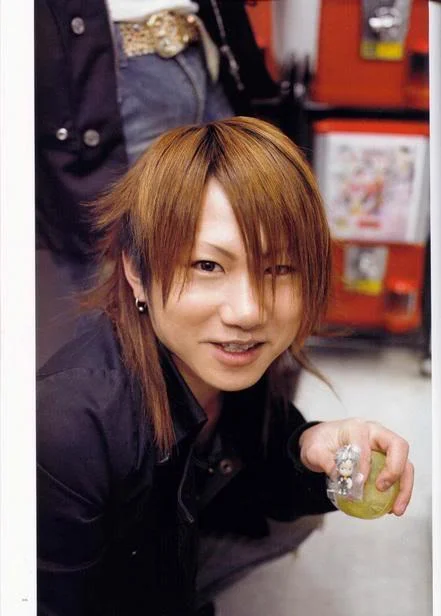 yominomakeupsmiling-1.webp
