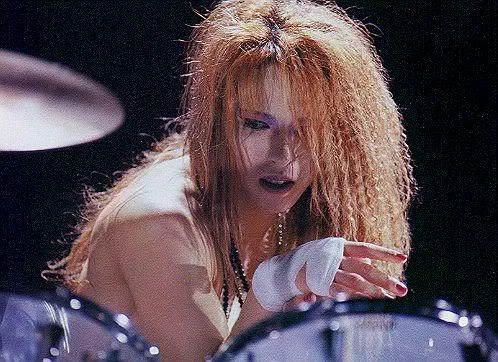 yoshiki01-1.webp