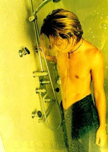 yoshiki_013-1.webp