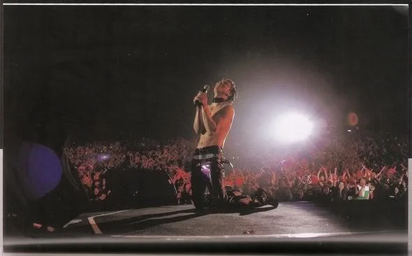 yoshikibio4vert-1.webp