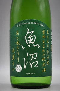 shirataki-tanrei-karakuchi-uonuma-junmai-02.webp