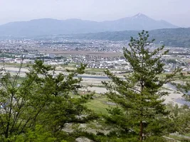mukai-haguroyama-castle-08.webp