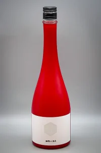 tatenogawa-muga-red-bottle-junmai-daiginjo-04.webp