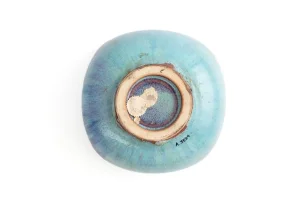 A3894_Under rim.webp