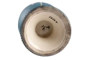 A4595_Japanese Waratah Vase_Bottom Signature.webp