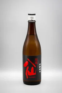 Mutsu Hassen Hojun Chokara Junmai (陸奥八仙 芳醇超辛純米) Mutsu Hassen Hojun Chokara Junmai (陸奥八仙 芳醇超辛純米)