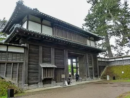 hirosaki-castle-05.webp