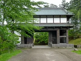 hirosaki-castle-09.webp