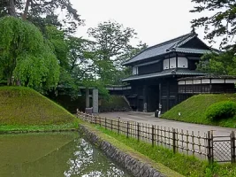 hirosaki-castle-11.webp