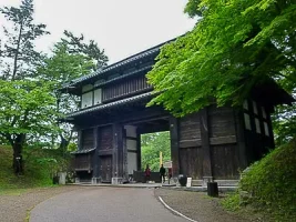 hirosaki-castle-14.webp