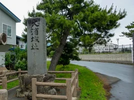 oura-castle-01.webp