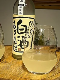 Ise no Shiroki Junmai Kaseishu (伊勢の白酒 純米活性酒) Ise no Shiroki Junmai Kaseishu (伊勢の白酒 純米活性酒)