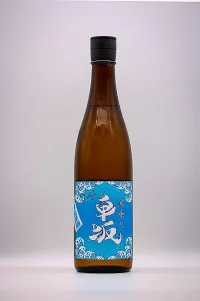 Naminori Kurumazaka Yamahai Honjozo Namagenshu (波乗り車坂 山廃本醸生原酒)