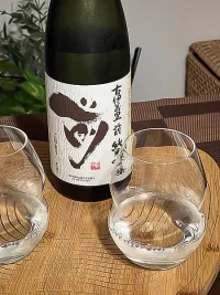Koimari Saki Junmai Ginjō Koimari Saki Junmai Ginjō