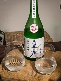 Urahanzo Kaminoho Junmai Daiginjo Nakadori