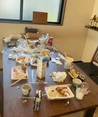 Chinese tourists leave Osaka guesthouse in chaos
