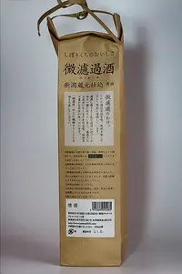 Kamonishiki Biryokashu Okede (加茂錦 微濾過酒「桶出」) Kamonishiki Biryokashu Okede (加茂錦 微濾過酒「桶出」)