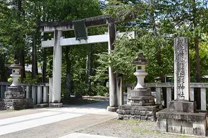 uesugi-jinja-03.webp