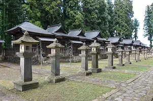 uesugi-mausoleum-yonezawa-13.webp