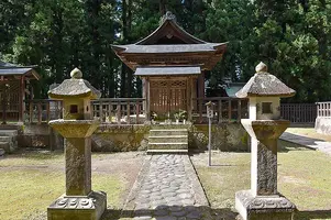 uesugi-mausoleum-yonezawa-17.webp
