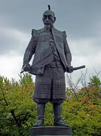 statue-of-toyotomi-hideyoshi.webp