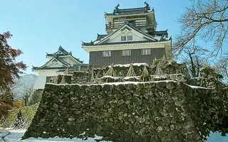 ono-castle-fukuoka.webp