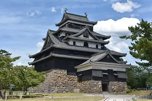 matsue-castle.webp