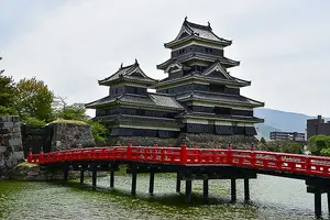 matsumoto-castle.webp
