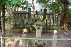 tokiyori-grave.webp
