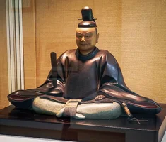 ashikaga-yoshihide-statue.webp