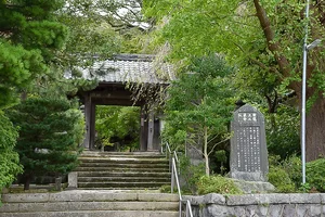 ankokuronji-02.webp