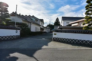 Tanizakura Shuzō (谷櫻酒造) Tanizakura Shuzō (谷櫻酒造)