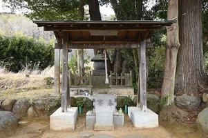 tomb-of-minamoto-no-noriyori.webp