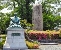 ishida-statue-nagahama.webp