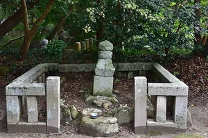 grave-of-nobutaka.webp