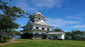 tateyama-castle.webp