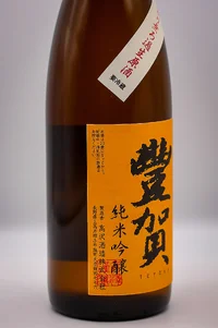 toyoga-orange-label-junmai-ginjo-03.webp