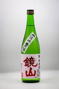 kagamiyama-tokubetsu-junmai-muroka-namagenshu-omachi-01.webp
