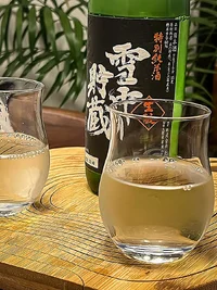Hokushika Tokubetsu Junmaishu Setchū Chozō Kimoto (北鹿 特別純米酒 雪中貯蔵 生酛)